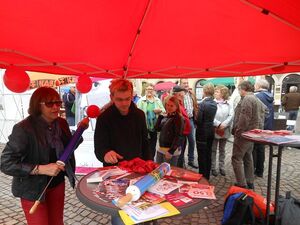 Viel los am Infostand der Bad Mergentheimer SPD